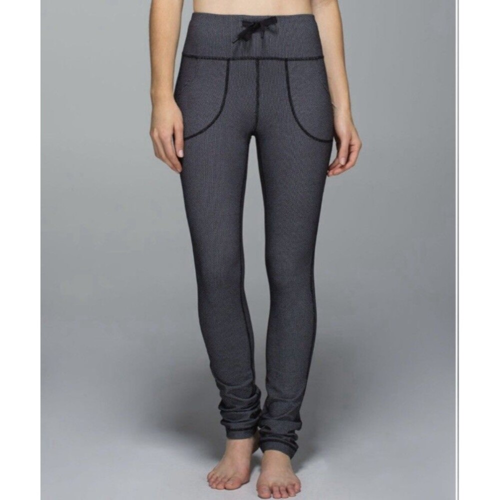 Lululemon Skinny Will Pant Cross Stitch Black White Womens Size 8